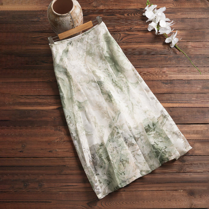 Asymmetric Pleated Cut Jacquard Fabric Skirt
