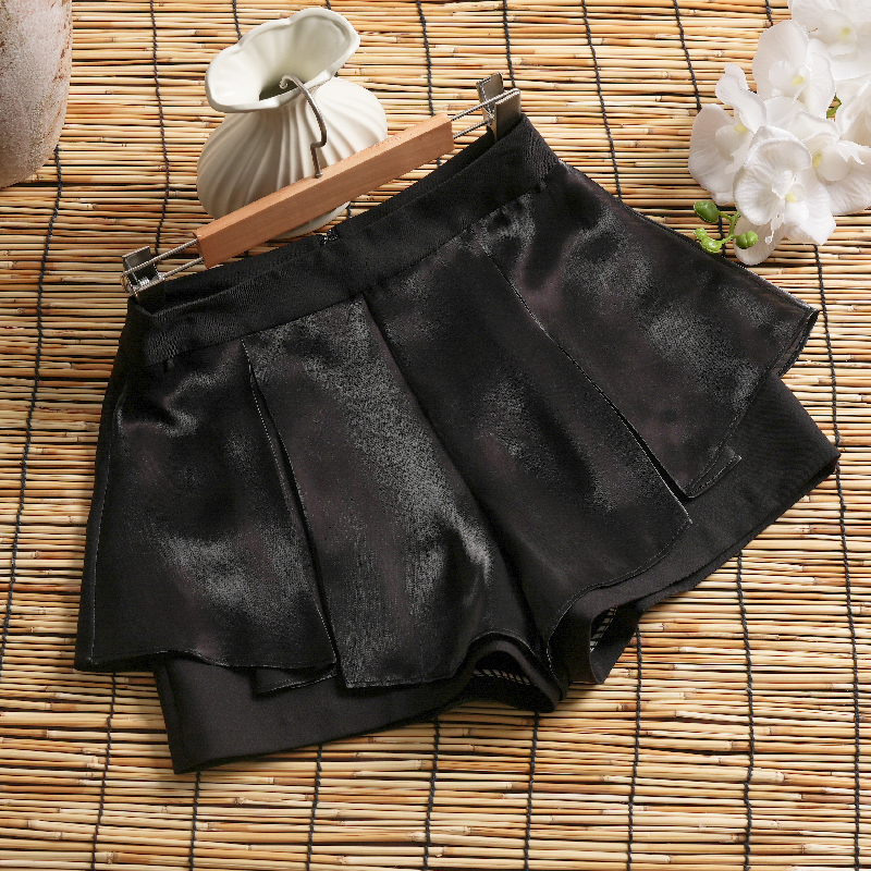 Waist Chain Double Layer Wide-leg Shorts