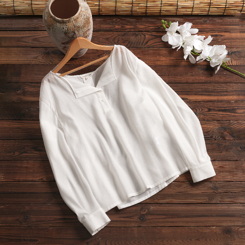 Loose Sleeve Beaded Waist Chain Embellished Top