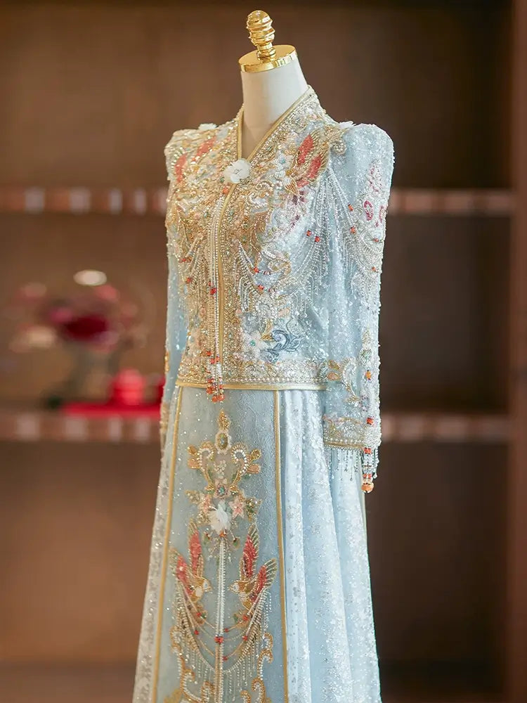 Blue_Chinese_Wedding_Dress_Xiuhe_Gorgeous_Embroidered_Suit_4