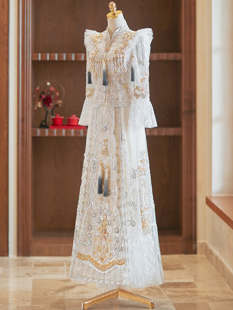 Champagne_Gorgeous_Embroidered_Xiuhe_Dress_Chinese_Wedding_Dress_Bridal_Suit_3