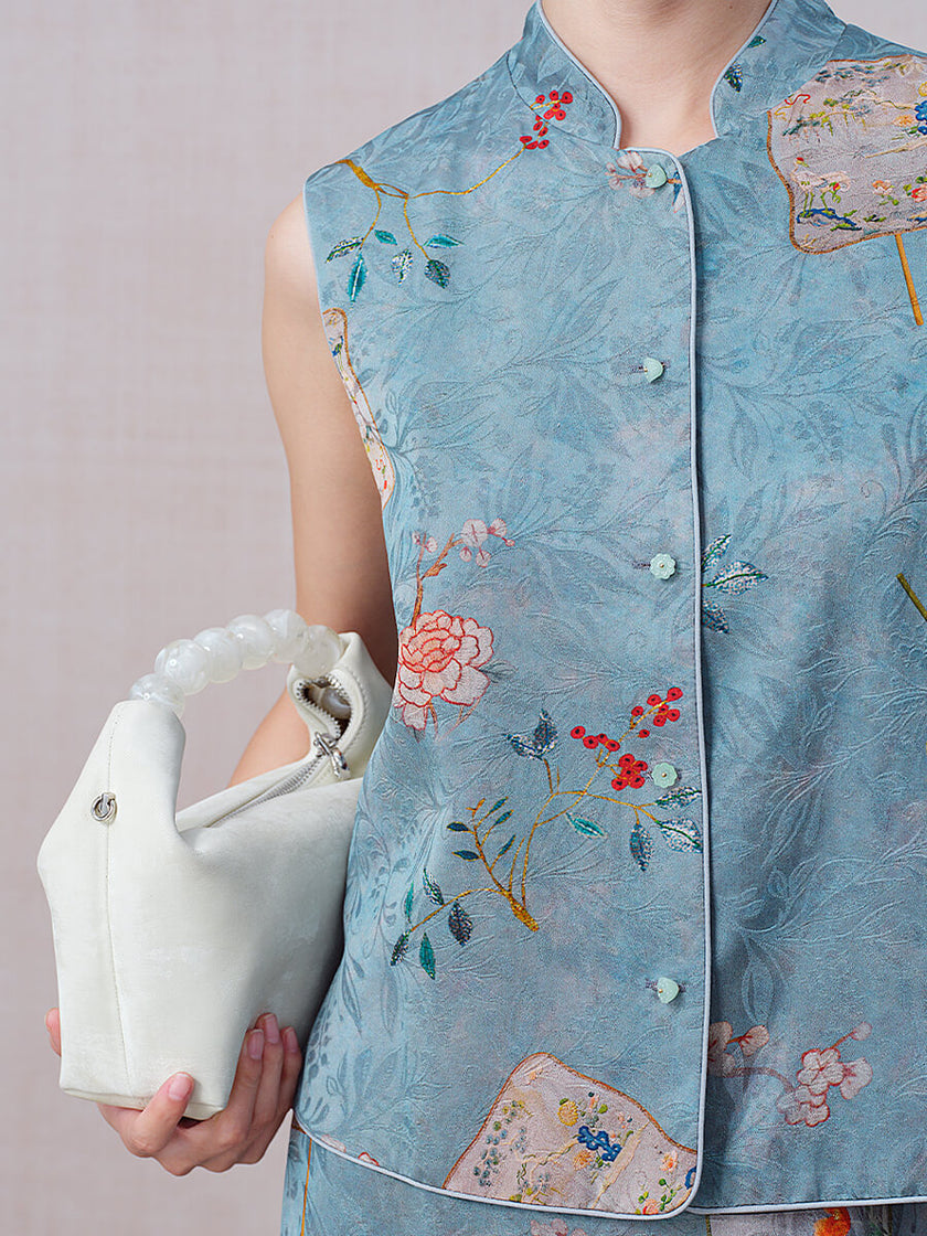 Jacquard_Stand_Collar_Vest_and_Split_Frog_Closure_Button_Skirt_Set_7