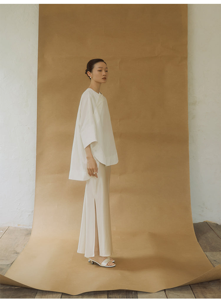 Slanted_Collar_Linen_Silhouette_Old_Money_Style_Half_Sleeve_Top_2