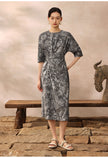 Twist_Tie_Floral_Printed_Midi_Dress_with_Pockets_7