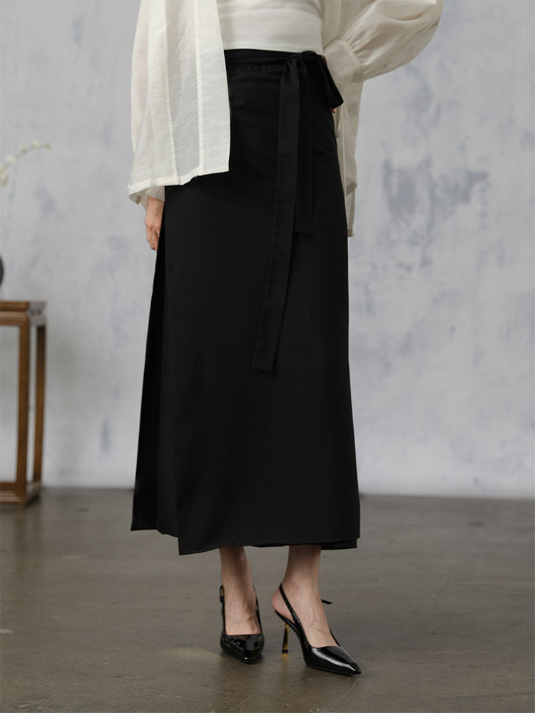 [YingJing] Solid Color Minimalist Swirled Skirt